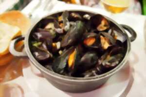 photo Soirée Moules Frites animée par Greg et Asep