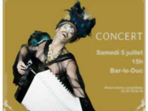 photo L'Oiseau joli en concert