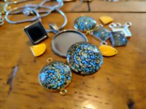 photo Atelier, venez créer votre paire de boucles d'oreilles
