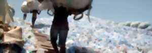photo Le Mois du doc : Les Promesses en Plastique de Coca-Cola