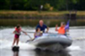 photo Ski nautique, bouées tractées, baby ski et wake board