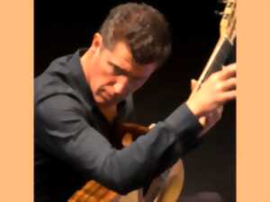 photo Bourg Arts et Vins : Concert avec Emmanuel ROSSFELDER – Guitare