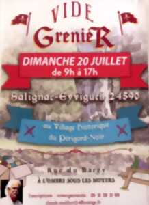 photo Vide-grenier à Salignac - Village Historique du Périgord Noir