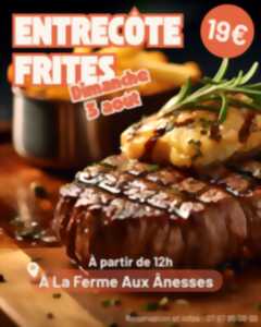 photo Déjeuner entrecôte frites