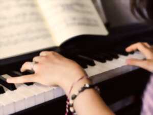 photo Stage théâtre et musique pour enfants