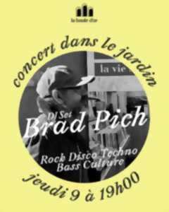 photo Concert dans le jardin : Brad Pich