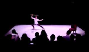 photo Solo Arts Martiaux - Saison Culturelle - Cie (&) So Weiter - Théâtre Monsigny