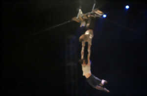 photo CIRQUE EN DÉCEMBRE, 30 ANS