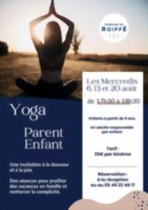 photo L'été au Domaine de Roiffé : Yoga parent enfant