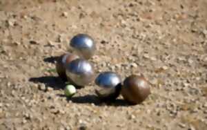 photo Concours amical de pétanque à Lalbenque
