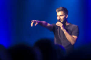 photo ANTOINE DONNEAUX : IMITATEUR MAIS PAS QUE !