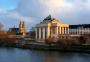 photo Tours la nuit