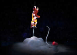 photo Agora Pôle National Cirque - Aspirator / Compagnie Happés - Mélissa Von Vépy