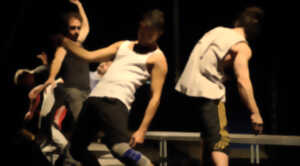 photo Agora Pôle National Cirque - Masculin.es / Compagnie l'MRG'ée