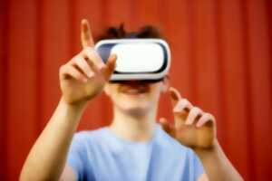 photo Initiation à la réalité virtuelle à la Médiathèque Aqua-Libris