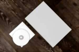 photo Vente de livres et de CD
