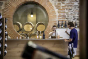 photo VIGNOBLES EN SCENE - ACCORD CHOCOLATS & VINS AU CHATEAU CAP DE FOUSTE