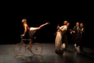 photo Octobre Rose 2025 : Spectacle ExCentriques au centre culturel Jean-Pierre-Fabrègue