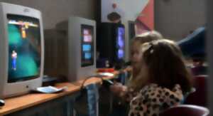 photo TOURNOI DE JEUX VIDÉO EN FAMILLE