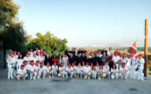 photo Choeurs basques d'hommes Gogotik + batterie-fanfare Alegera