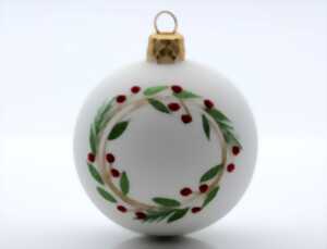 photo Atelier décoration boule de Noël en porcelaine
