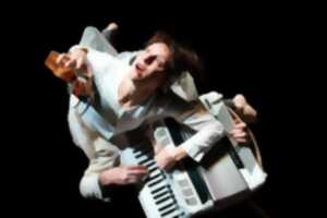 Mange la vie avec les doigts