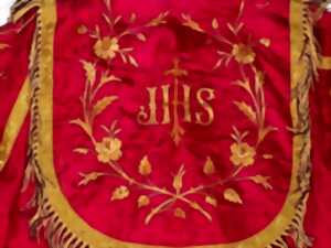 photo Exposition de vêtements liturgiques