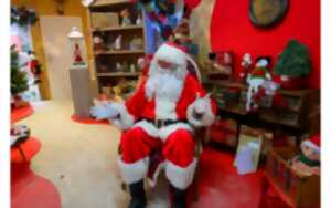 photo Noël à Pau - Espace ludique et d'animations place Royale