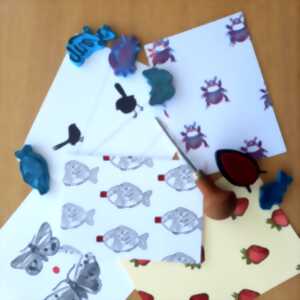 photo Atelier créatif - Cartes tamponnées