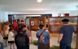 photo Visite du centre d'interprétation Mehaka sur la Basse Navarre et du village de Baigorri en français.