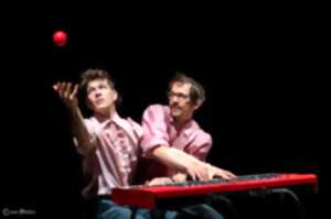 photo LA SUITE (SUR BACH) BIEN CALÉE POUR PIANO ET BALLES À 4 MAINS