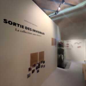 photo Soirée de lancement du catalogue de l’exposition Sortie des invisibles