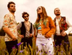 photo DAMANTRA + MARIE SIGAL + JULII SHARP