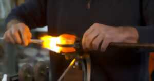 photo Secrets de Fabrique : Roger Charreyre - Découverte du métier de verrier à la flamme