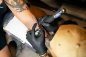 photo Rassemblement de camions et salon du tatouage