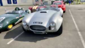 photo Rencontre de voitures et motos anciennes ou exceptionnelles