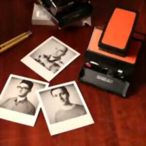 photo La Cour des Arts : Transfert de polaroid