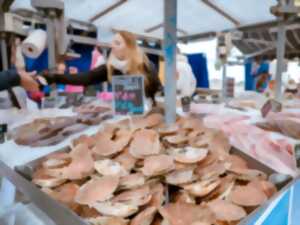 photo Marché aux poissons - Courseulles-Sur-Mer