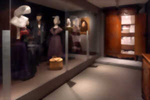 photo Visite commentée du trousseau à la fast fashion