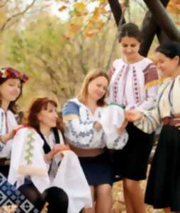 photo Vêtements populaires et traditionnels moldaves