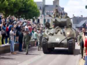 photo Défilé de véhicules militaires d’époque