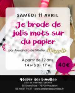 photo Atelier - Broderie de jolis mots sur du papier