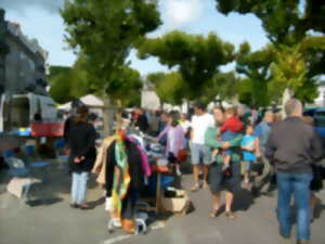 photo Brocante de l'avenue de la République