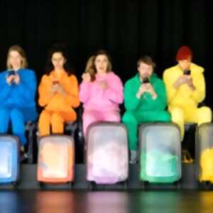 photo Michelle Doit-on t'en Vouloir d'Avoir fait un Selfie à Auschwitz ?