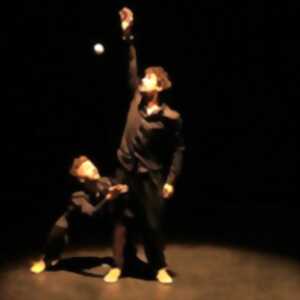 photo Accroche-toi si tu peux - Compagnie Les Invendus