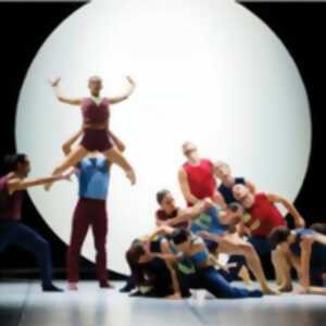 photo Rhapsody in Blue- Solo Echo & Glory Hall