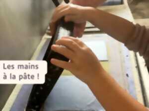 photo Les mains à la pâte au Moulin du Got