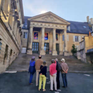 photo Visite sandwich : L’entrée du Palais du 19e siècle