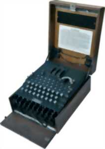 photo Exposition de machines à écrire et à calculer anciennes