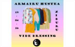 photo Vide dressing, Armairu hustea